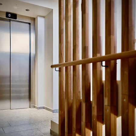 Haus Am Lift - Summercard Included - Ski-in Ski-out 滨湖采尔