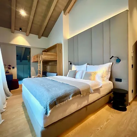 Haus Am Lift - Summercard Included - Ski-in Ski-out 滨湖采尔