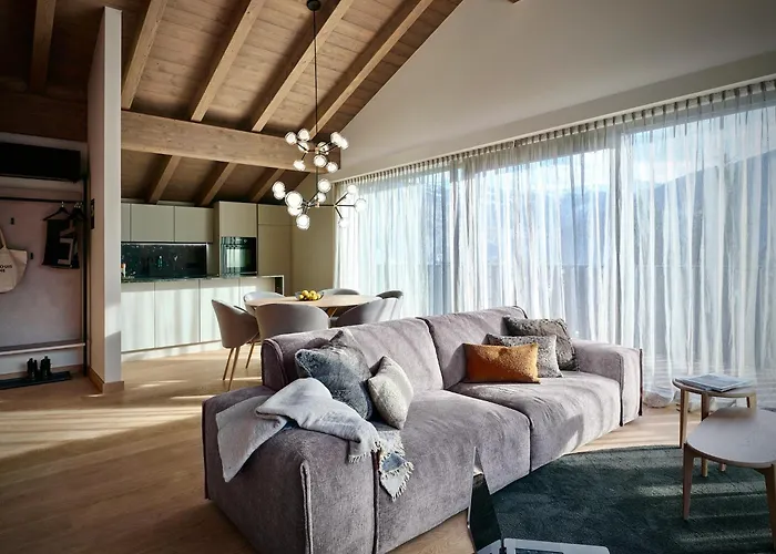 Haus Am Lift - Penthouse - Top4 - Summercard Included - Ski-in Ski-out - 6p * Zell am See